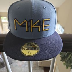 Brand New Milwaukee Brewers Hat Size7.5