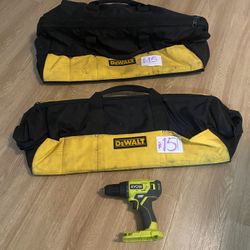 2 DeWalt Large Bags (used )