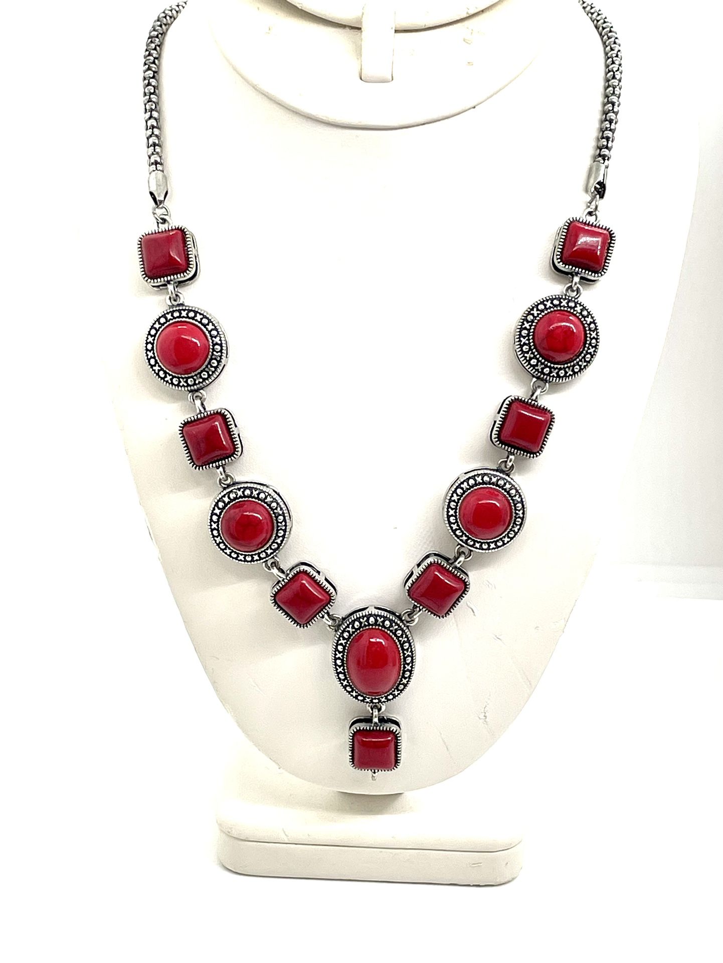 Stunning Red Silver Necklace 8748
