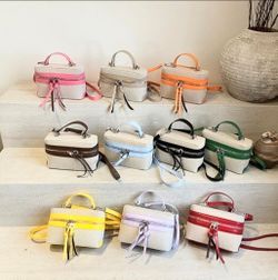Western Style Large Capacity Purse