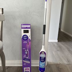 Swiffer Power Mop( Used only once ) - no mopping pads $10
