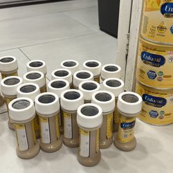 Powder an liquid milk enfamil