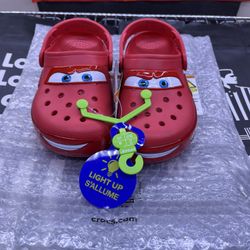 Crocs Disney Pixar Cars Kids Clog Lightning McQueen Red, Size C13, Light-Up