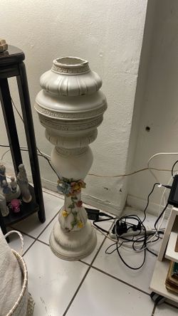 Ceramic stand