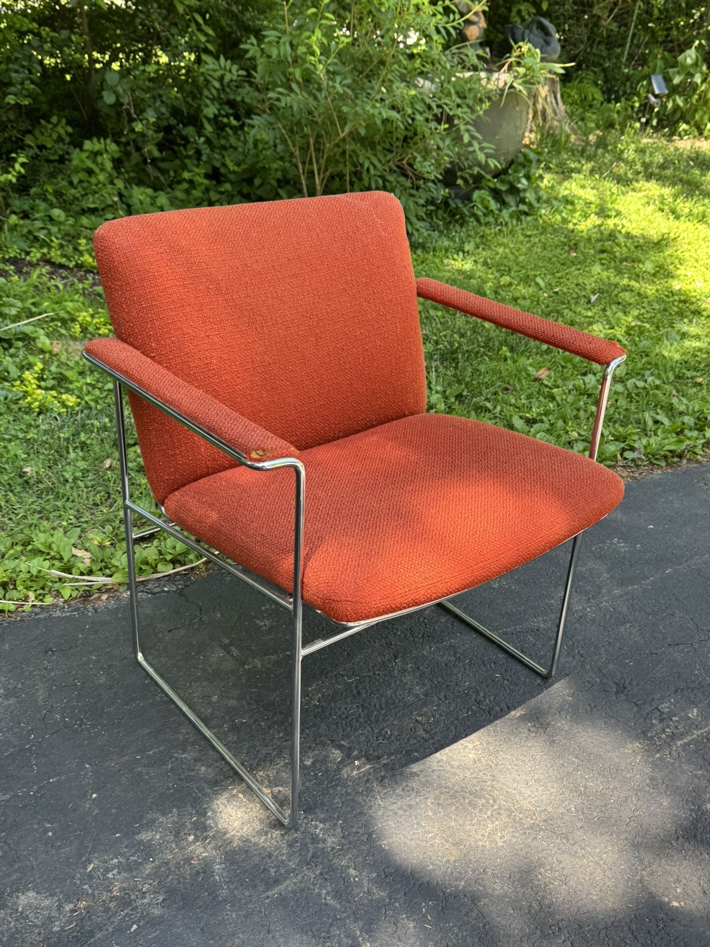 Mid Century Alma Chair
