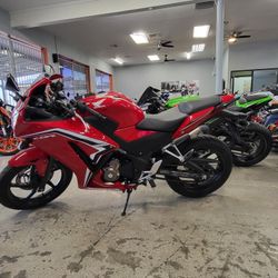 2021 Honda CBR 300