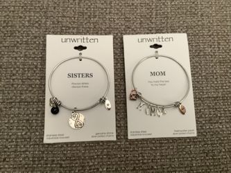 Unwritten Mom And Sisters Bangle