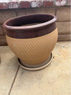 Flower pot