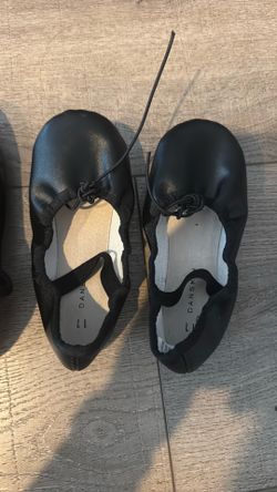 Dance shoe