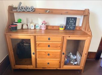 Cabinet/Display Shelves