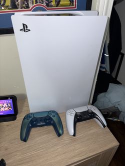 PlayStation 5 Standard Edition With Controls
