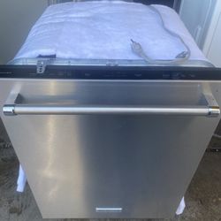 Dishwasher And Microwave 