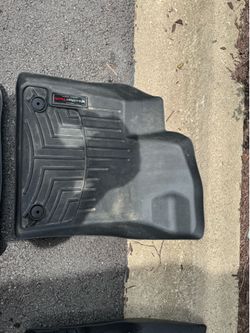 Weather tech 2023 VW Atlas Cross sport
