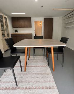 Modern mid century Farmhouse Dining Set – Delivery Available