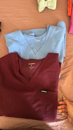 Jaanuu scrubs 2x shirt