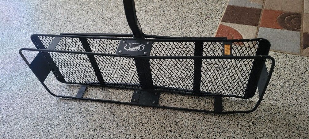 Hitch Cargo Carrior