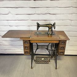 Vintage Singer Sewing Machine & Treadle Cabinet
