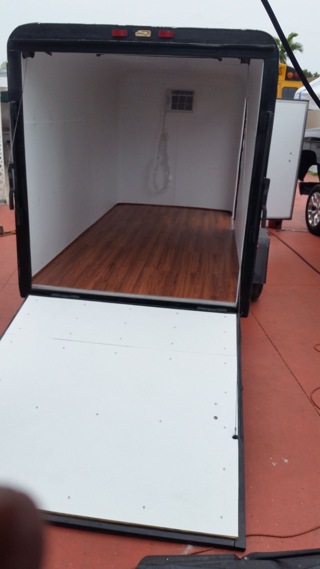 12x 8 Utility trailer remodel with ac good fore the keys