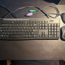 Logitech keyboard and mouse Y-R0042 for in Chandler, AZ - OfferUp