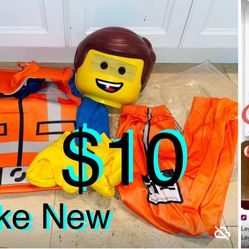 $10 costume Lego Boy EMMET like New in mint condition size 7 to 9 year old