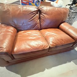 🛋️ Leather Sofa + Loveseat Set – Good Condition