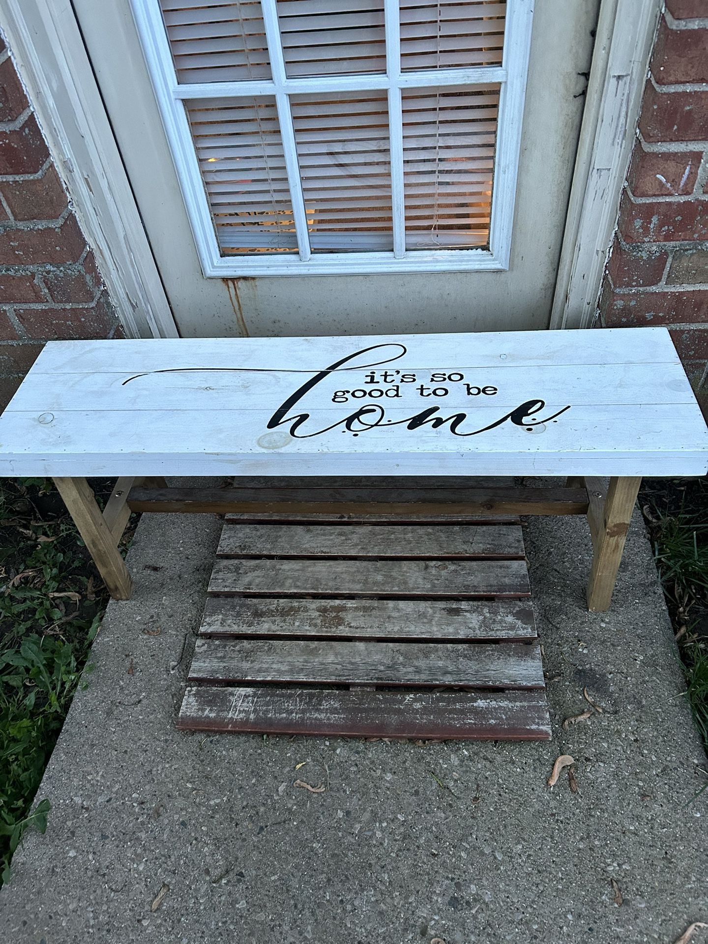 It’s So Good To Be Home Wooden Black/ White Decorative Bench