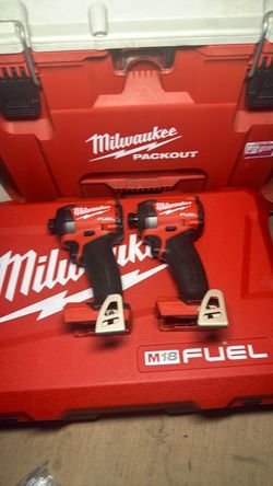 Milwaukee m18 fuel 1/4 impact driver (NEW)