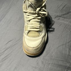 Off white Jordan 4