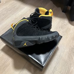 Air Jordan 9 Retro