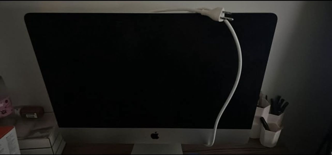 Apple iMac comes with Apple Magic wireless Keyboard and mouse