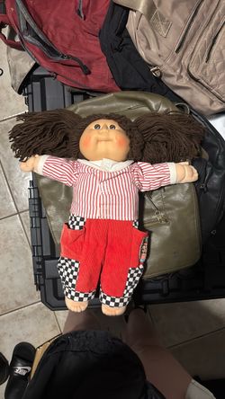 ‘CLASS OF 1990’ Cabbage Patch Kids Doll