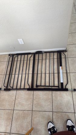 Baby gate