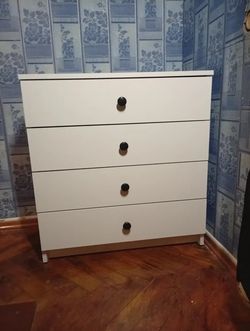 chest of drawers for linens