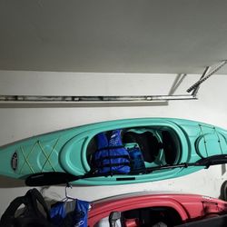 Pelican ramX 100 Kayaks Green And Pink 