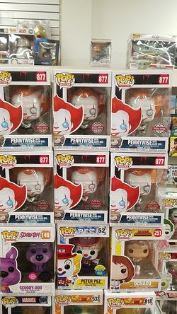 Pennywise with glow bug funko pop special edition it movie chapter 2