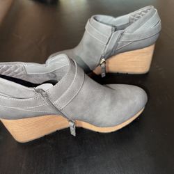 Dr. Scholls Navy Blue Wedges 