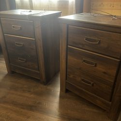 Night Stands / Dresser Set