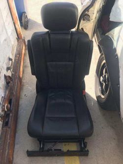 Chrysler Town And County Seats 