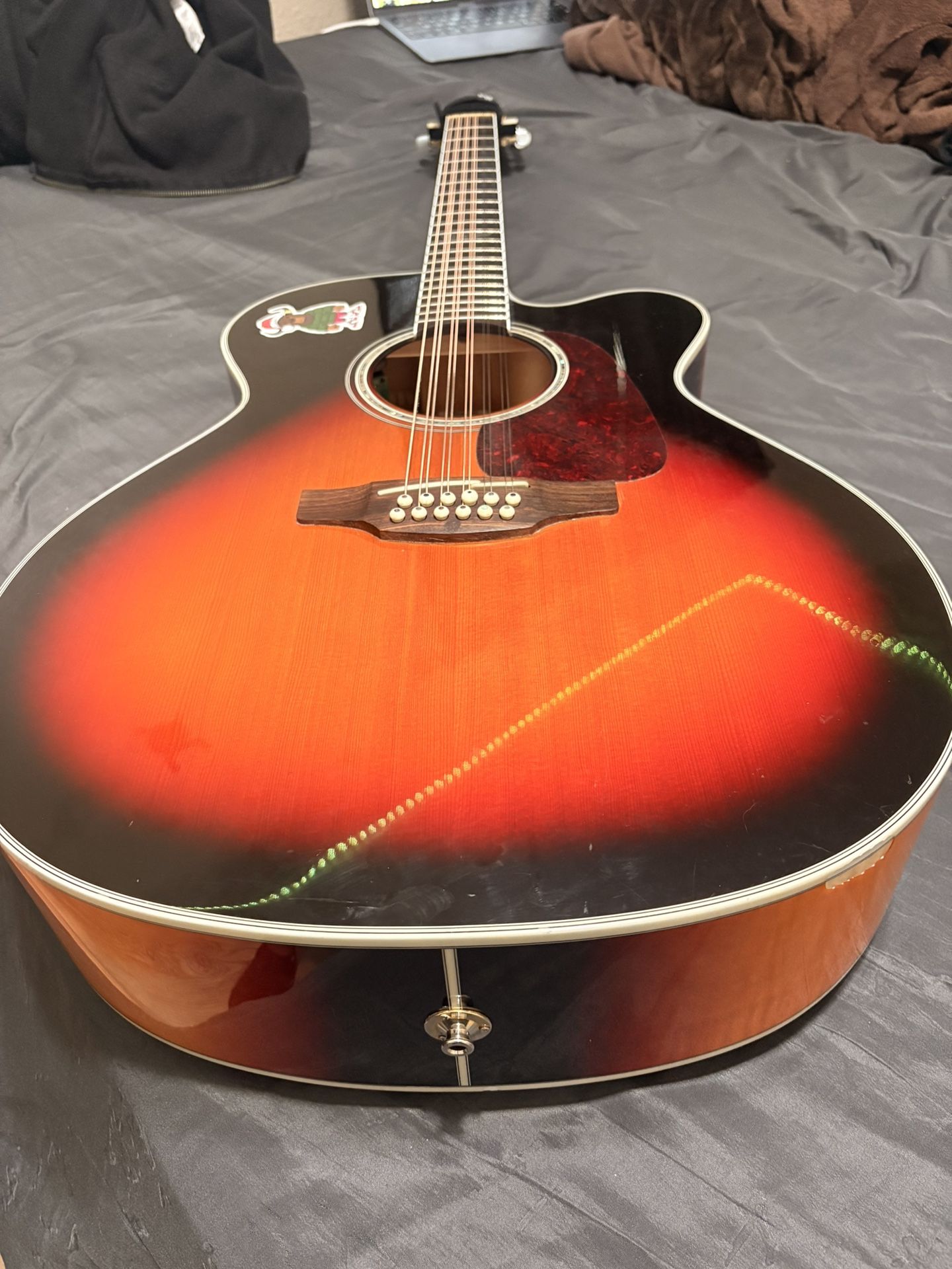 Takamine GJ72 12 strings