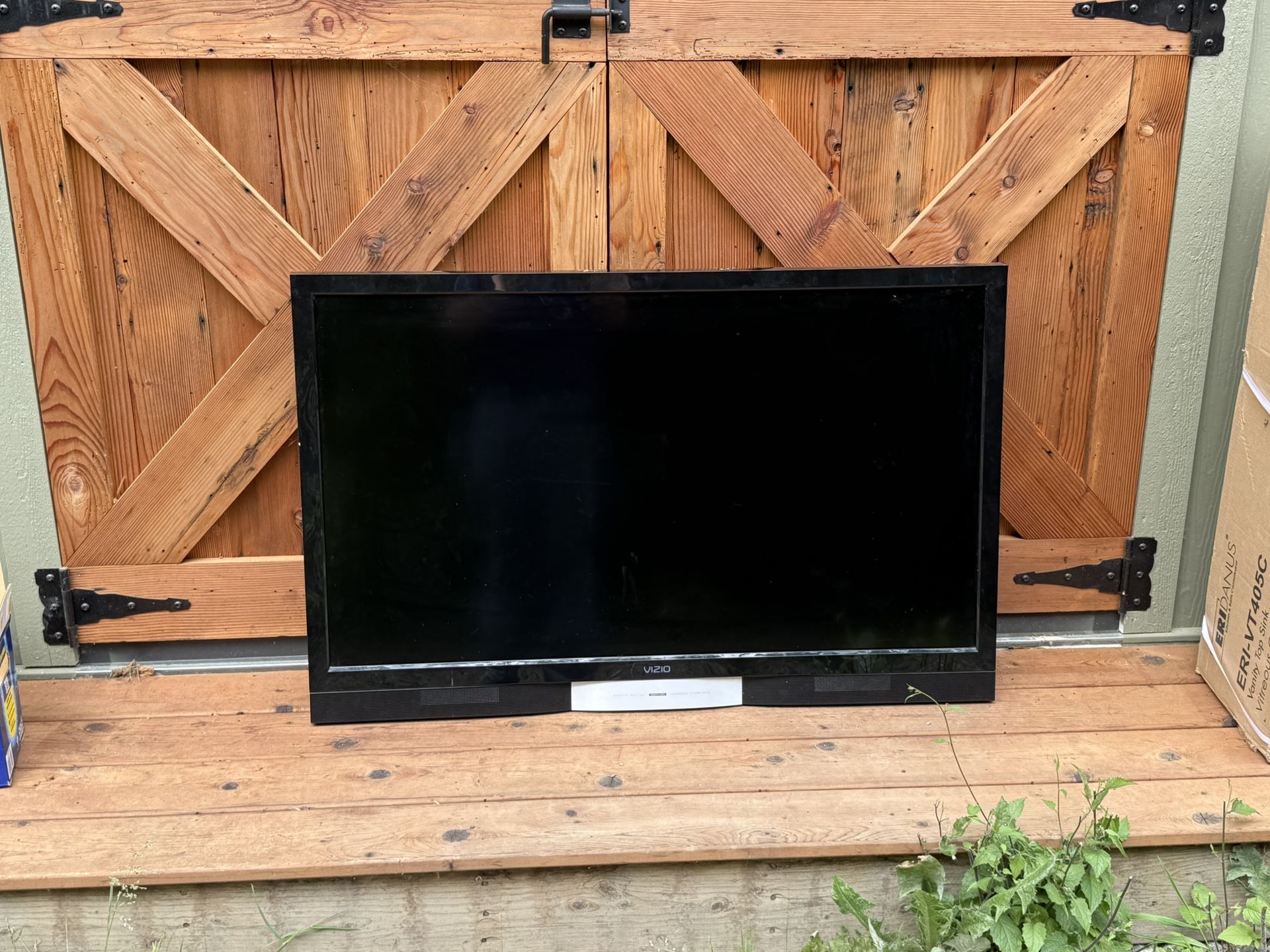 Vizio 46” Flatscreen LCD TV