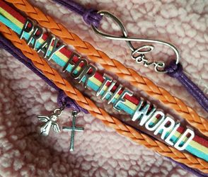 Pray for the world bracelet