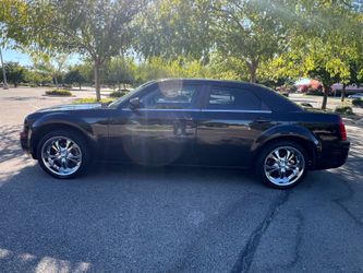 07 Chrysler 300 Smogged ,A/C.