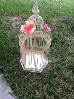 Decorative bird cage