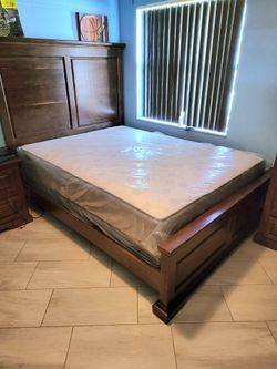 New QUEEN MATTRESS and BOX SPRING 2PC