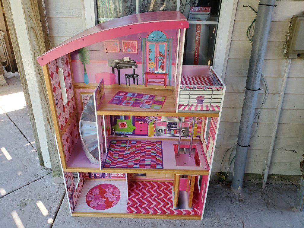Baby doll house