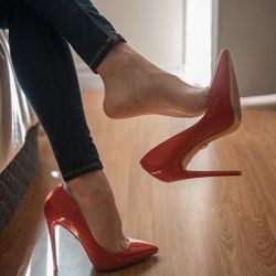 Red Pumps Size 9