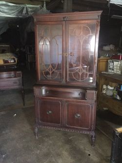 Pfeiffer Antique Chest