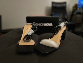 Fashion nova heels