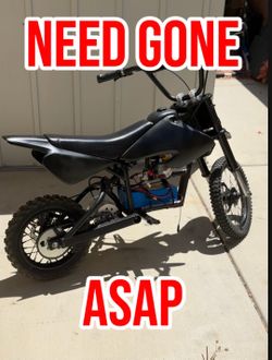 ELECTRIC DIRTBIKE 48V RAZOR MX650 NEED GONE BY AUGUST 2nd