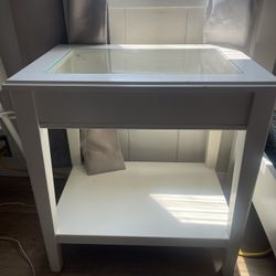 White Corner Table 